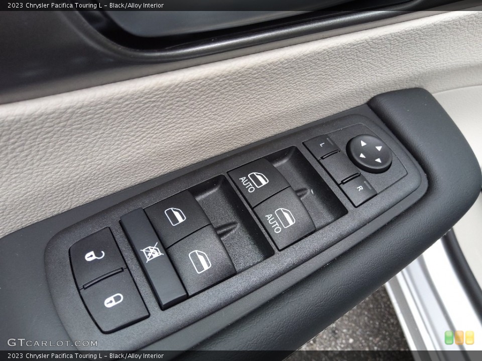 Black/Alloy Interior Controls for the 2023 Chrysler Pacifica Touring L #145731727