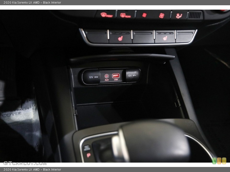 Black Interior Controls for the 2020 Kia Sorento LX AWD #145739476