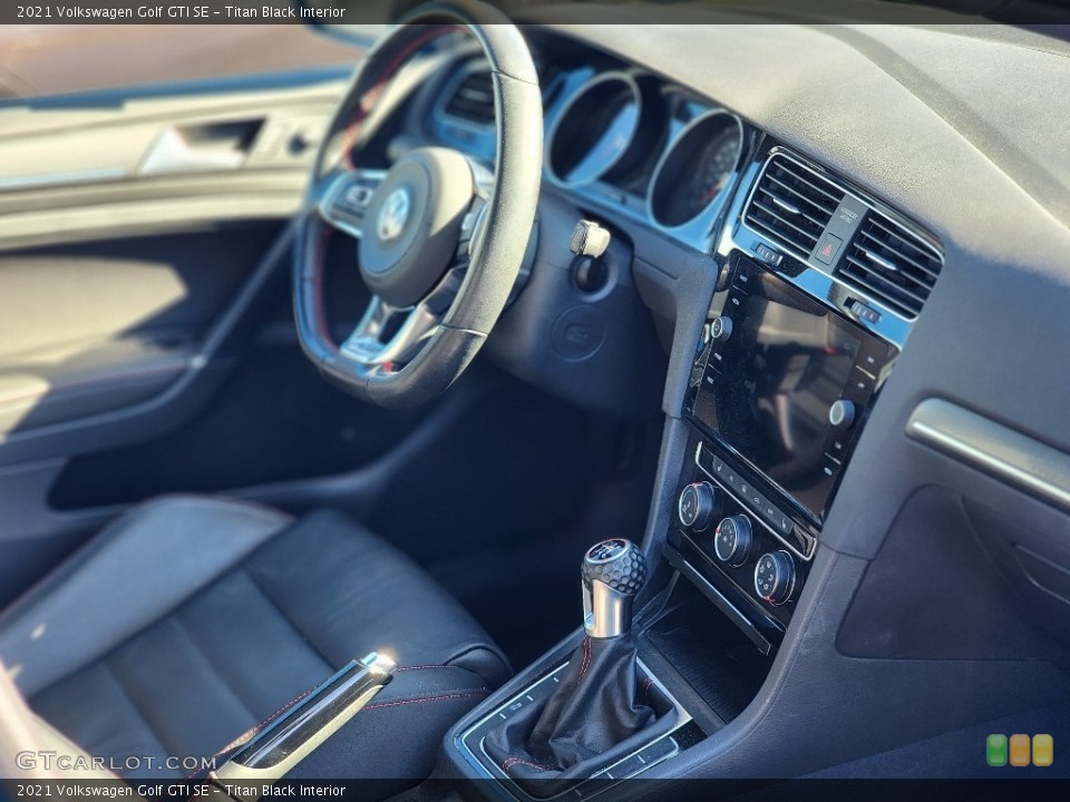 Titan Black 2021 Volkswagen Golf GTI Interiors
