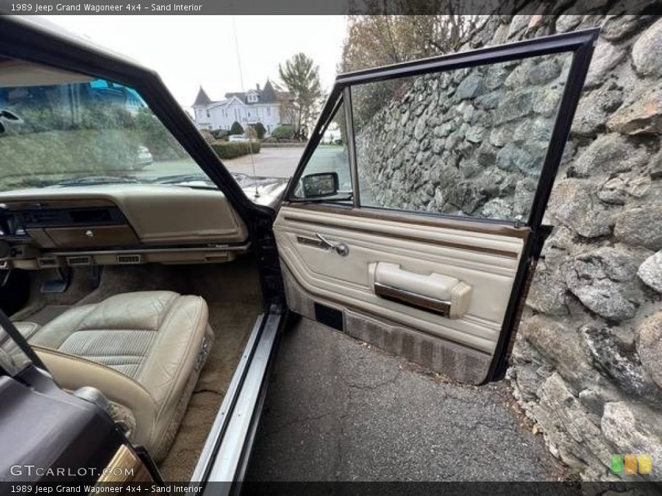 Sand Interior Door Panel for the 1989 Jeep Grand Wagoneer 4x4 #145766619