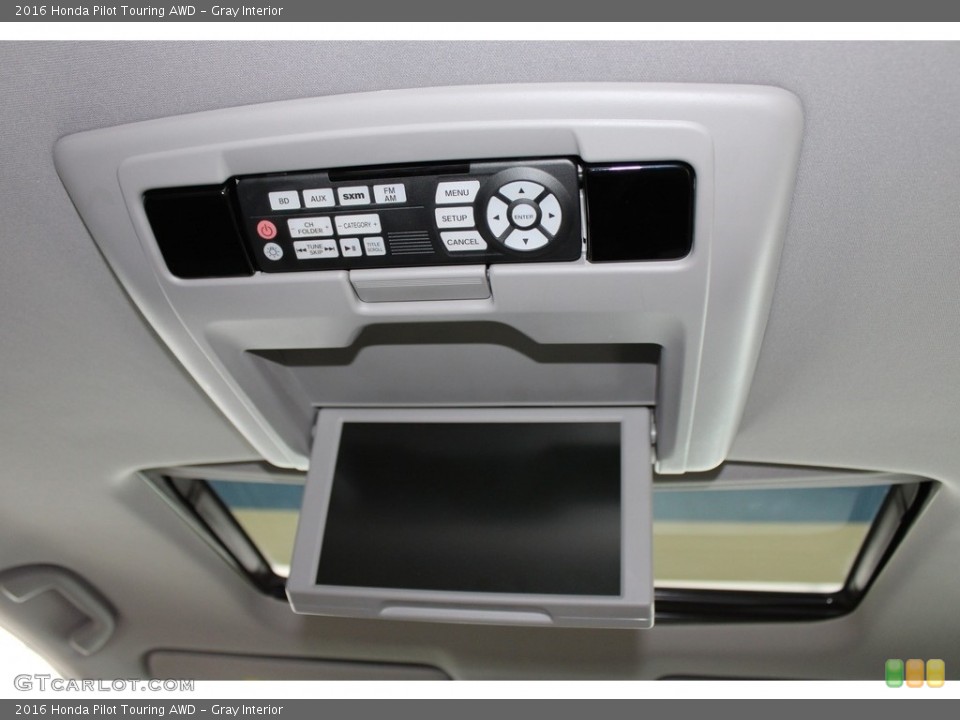 Gray Interior Entertainment System for the 2016 Honda Pilot Touring AWD #145778704