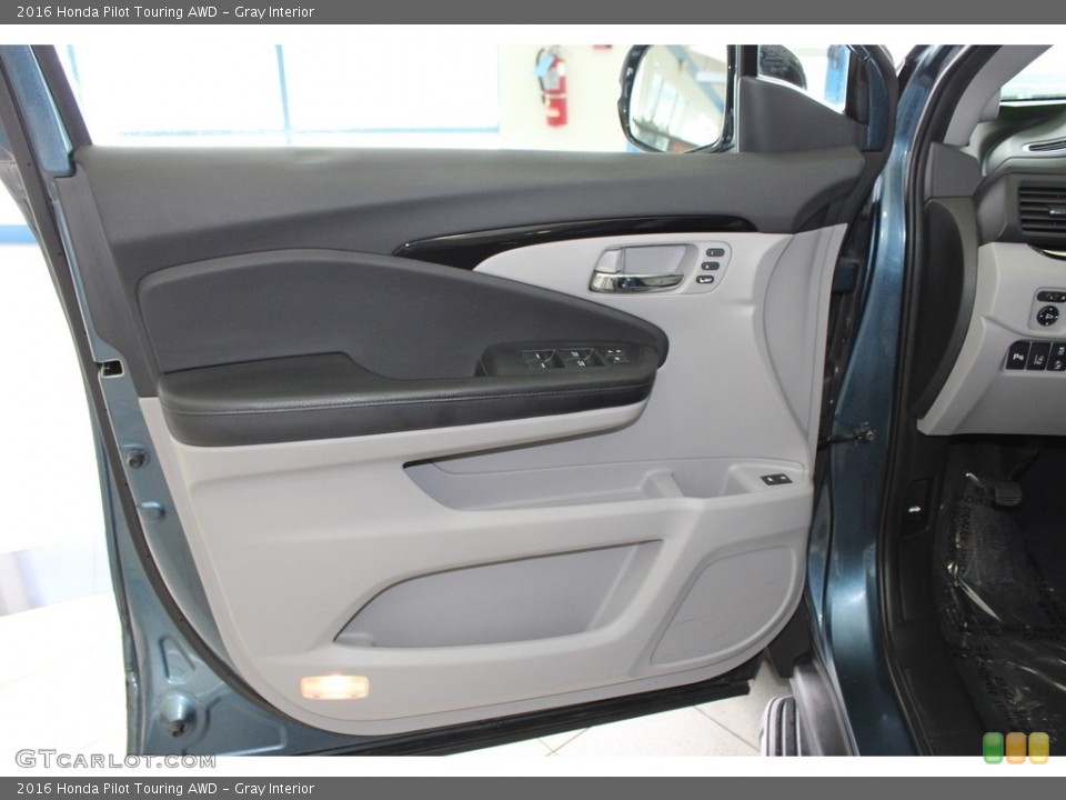 Gray Interior Door Panel for the 2016 Honda Pilot Touring AWD #145778767