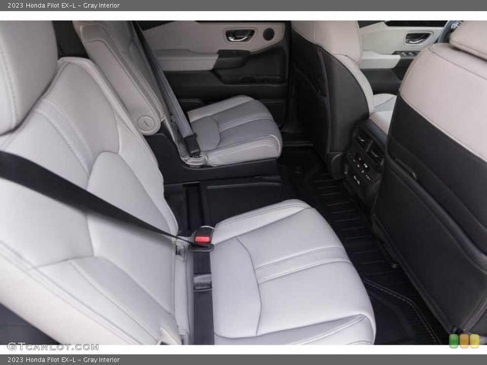 Gray Interior Rear Seat for the 2023 Honda Pilot EX-L #145792969