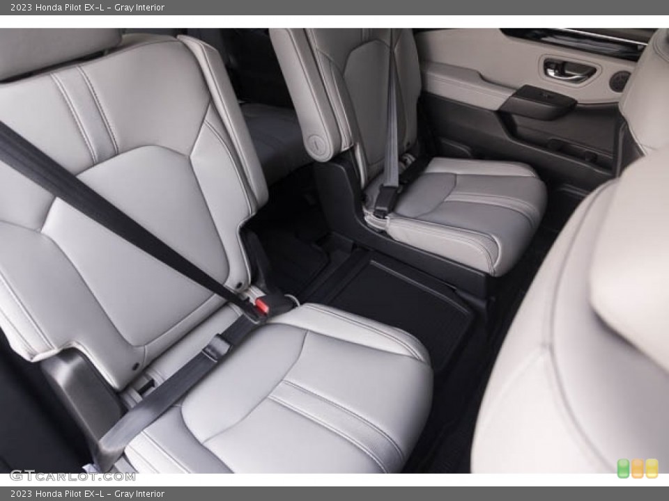 Gray Interior Rear Seat for the 2023 Honda Pilot EX-L #145792984