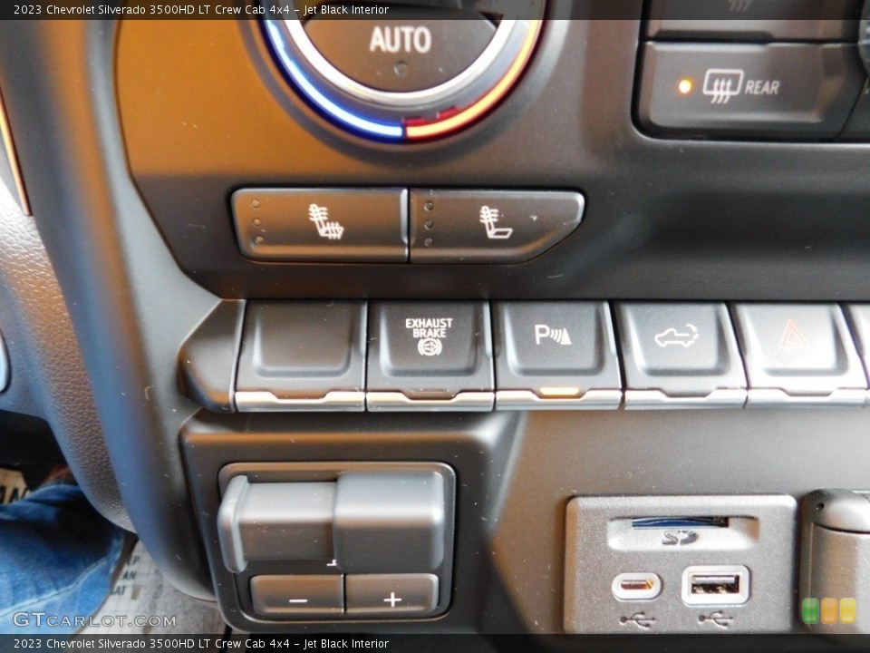 Jet Black Interior Controls for the 2023 Chevrolet Silverado 3500HD LT Crew Cab 4x4 #145793935
