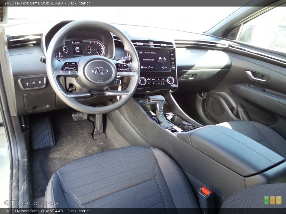 Black Interior Photo for the 2023 Hyundai Santa Cruz SE AWD #145794541