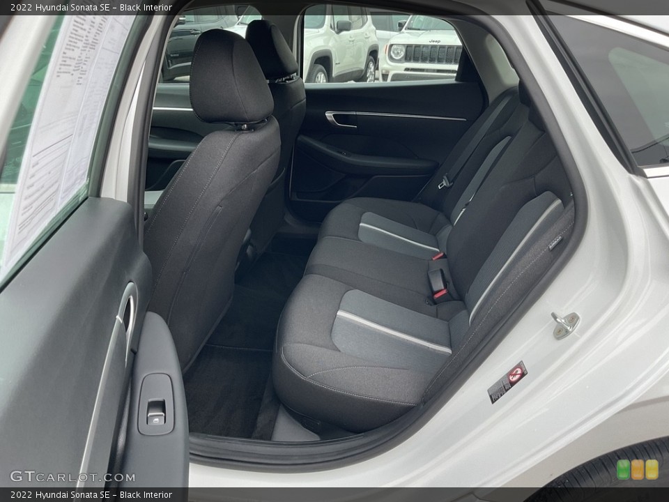 Black Interior Rear Seat for the 2022 Hyundai Sonata SE #145799017