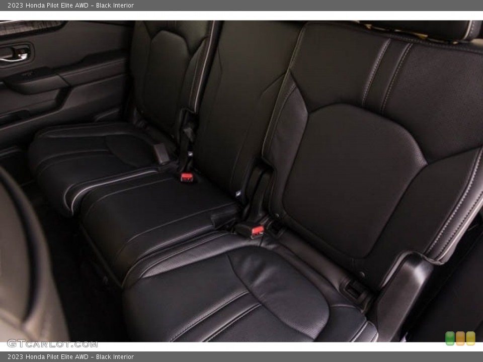 Black Interior Rear Seat for the 2023 Honda Pilot Elite AWD #145800010