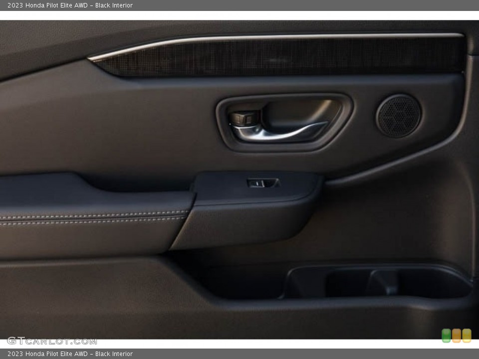 Black Interior Door Panel for the 2023 Honda Pilot Elite AWD #145800040