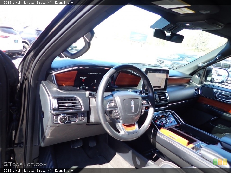 Ebony Interior Dashboard for the 2018 Lincoln Navigator Select 4x4 #145818257