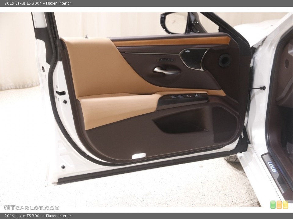 Flaxen Interior Door Panel for the 2019 Lexus ES 300h #145825150
