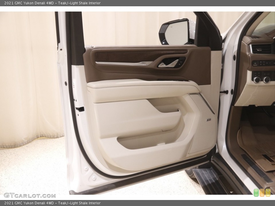 Teak/­Light Shale Interior Door Panel for the 2021 GMC Yukon Denali 4WD #145826099