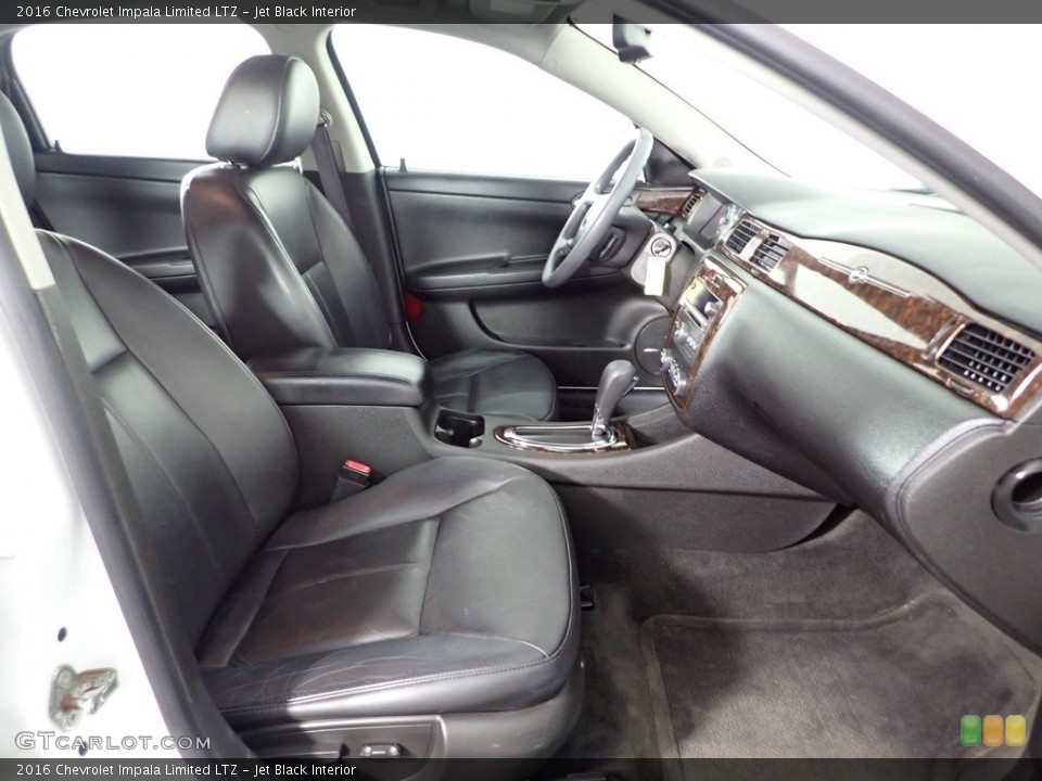 Jet Black Interior Photo for the 2016 Chevrolet Impala Limited LTZ #145832319
