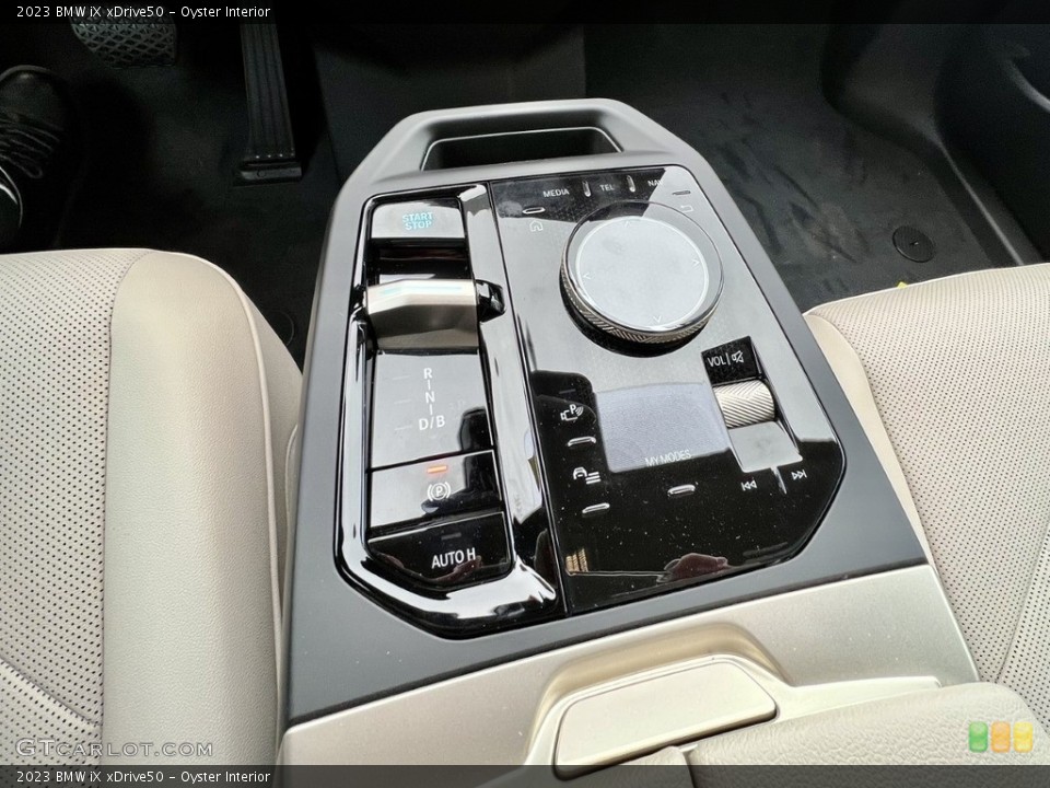 Oyster Interior Controls for the 2023 BMW iX xDrive50 #145838679