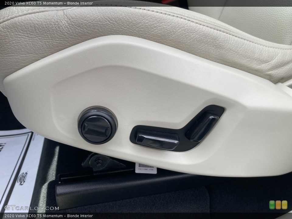 Blonde Interior Front Seat for the 2020 Volvo XC60 T5 Momentum #145840709