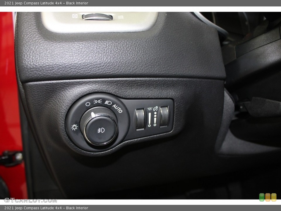 Black Interior Controls for the 2021 Jeep Compass Latitude 4x4 #145853038