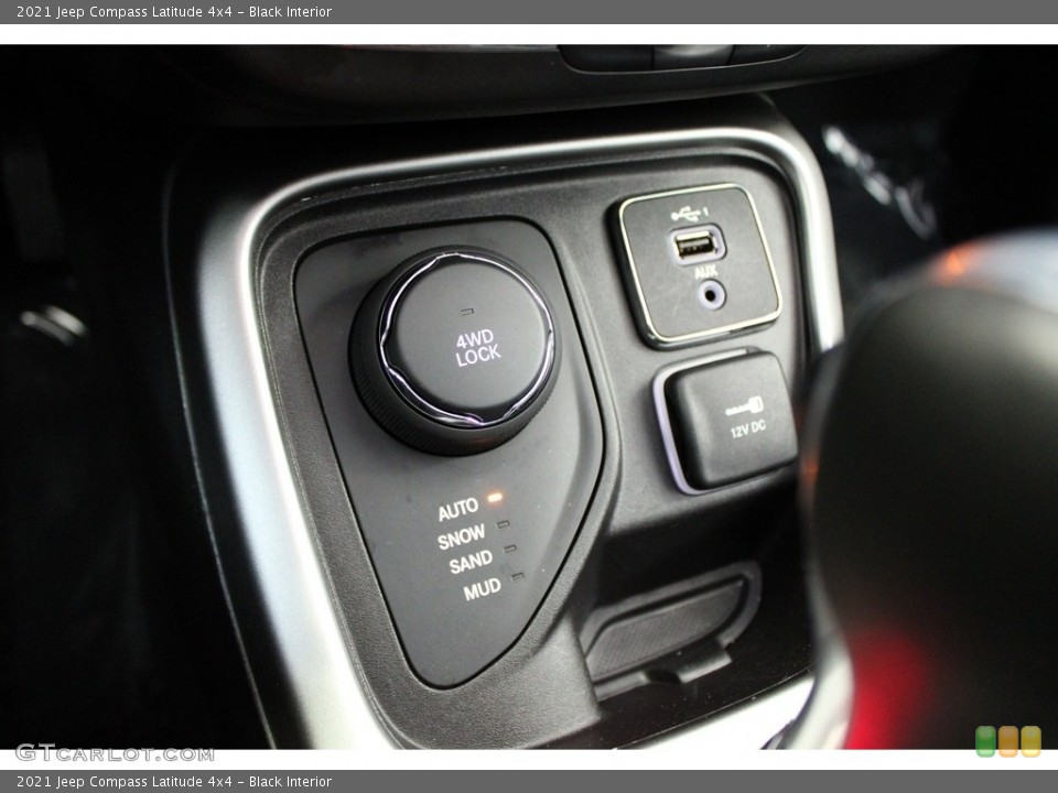 Black Interior Controls for the 2021 Jeep Compass Latitude 4x4 #145853200