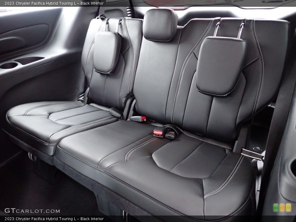 Black Interior Rear Seat for the 2023 Chrysler Pacifica Hybrid Touring L #145858498