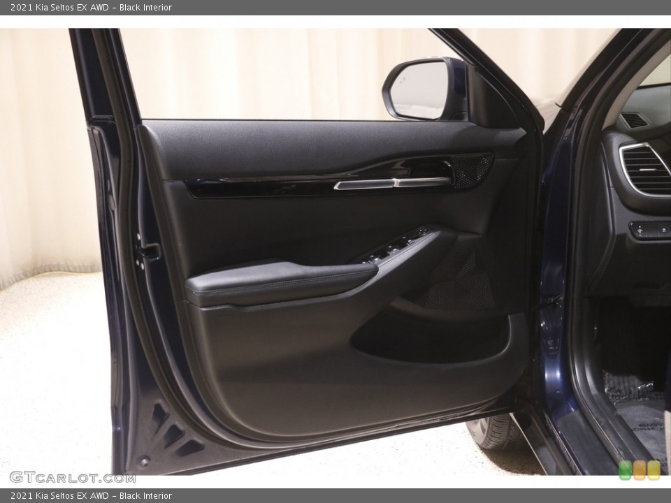 Black Interior Door Panel for the 2021 Kia Seltos EX AWD #145868241