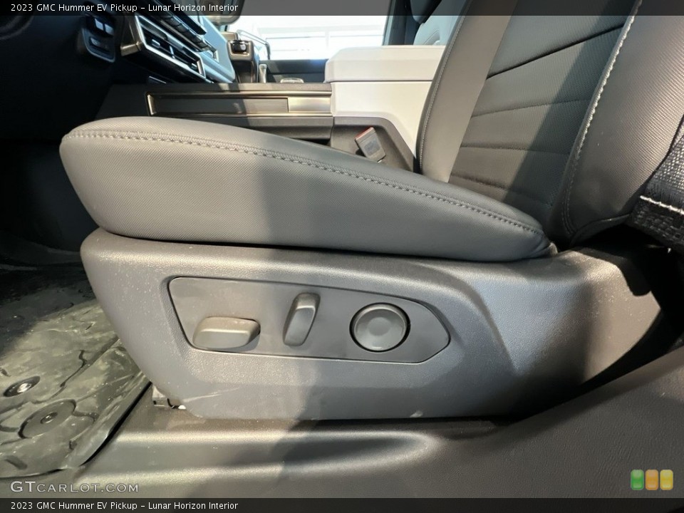 Lunar Horizon Interior Front Seat for the 2023 GMC Hummer EV Pickup #145870417