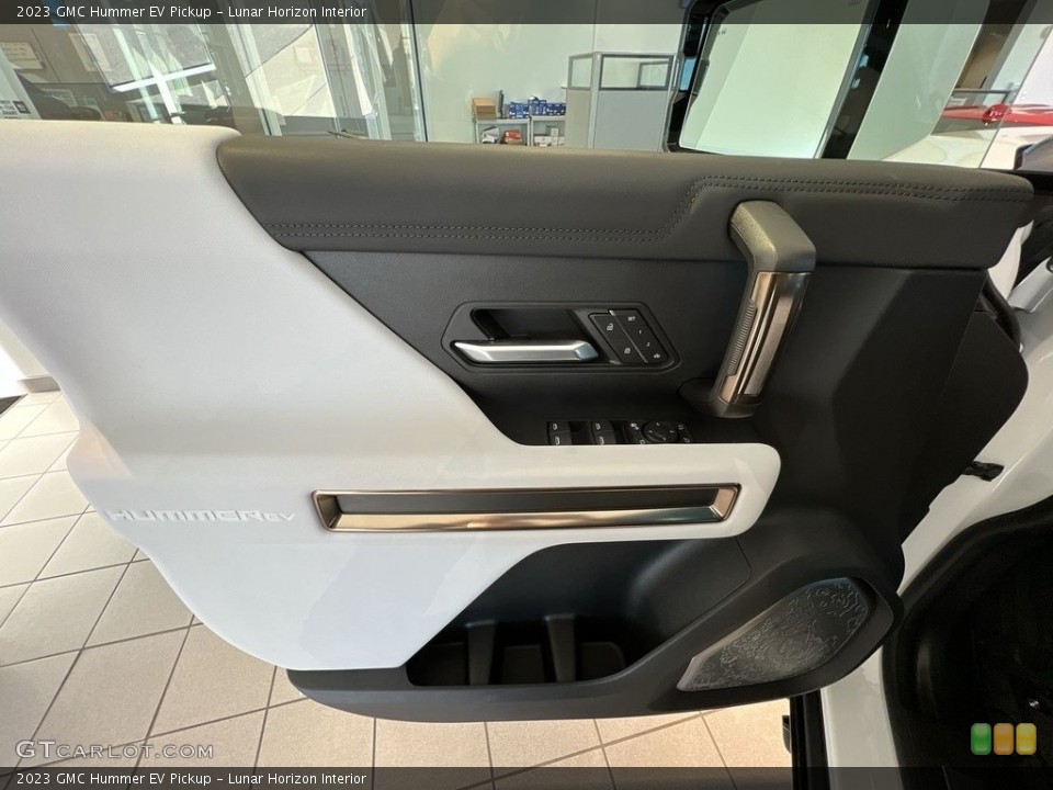 Lunar Horizon Interior Door Panel for the 2023 GMC Hummer EV Pickup #145870432