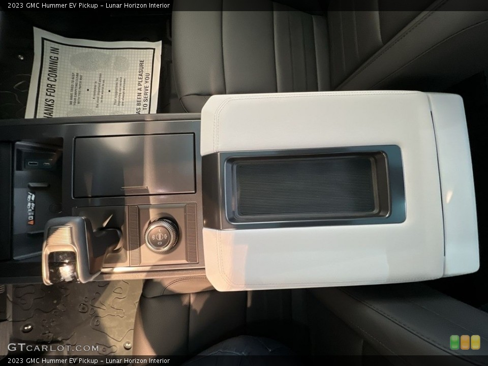 Lunar Horizon Interior Controls for the 2023 GMC Hummer EV Pickup #145870534