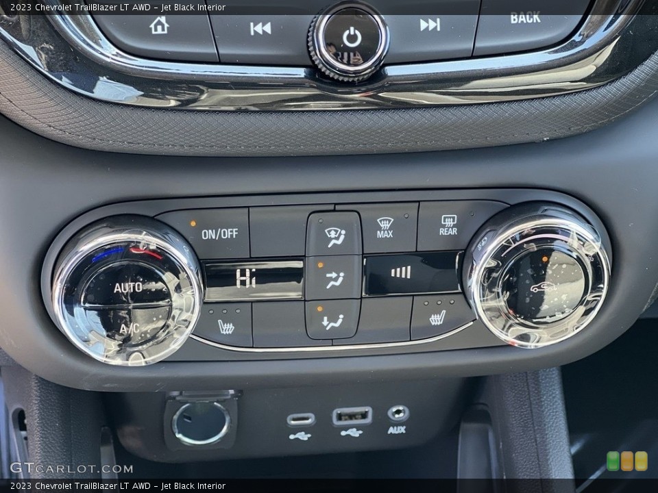 Jet Black Interior Controls for the 2023 Chevrolet TrailBlazer LT AWD #145871512