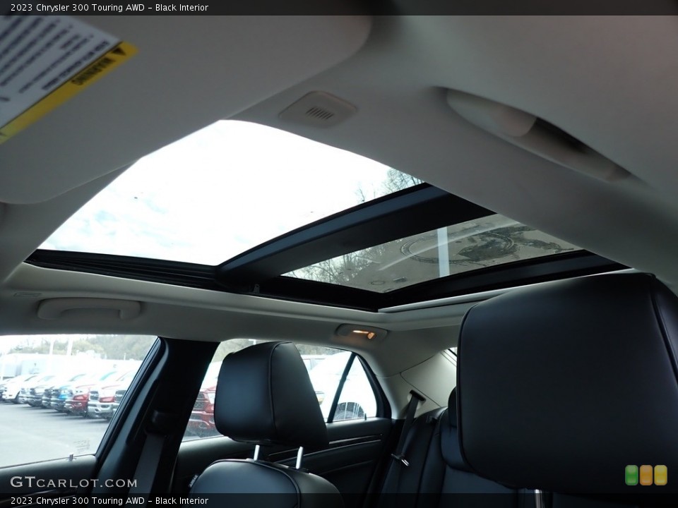 Black Interior Sunroof for the 2023 Chrysler 300 Touring AWD #145892373
