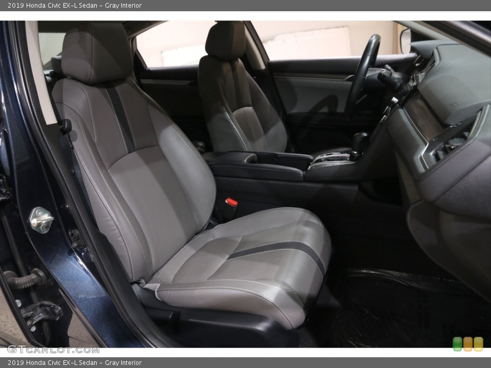 Gray Interior Photo for the 2019 Honda Civic EX-L Sedan #145950497