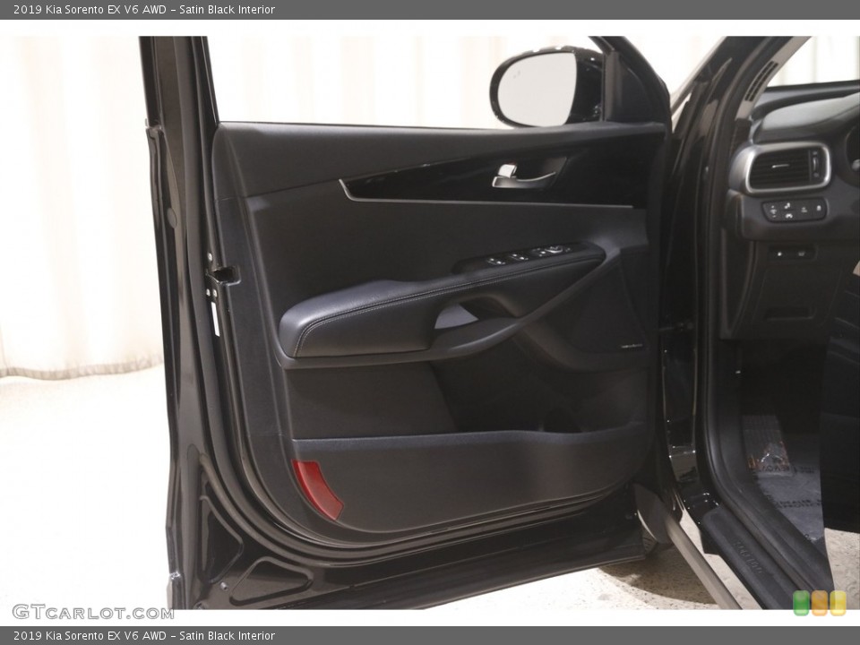 Satin Black Interior Door Panel for the 2019 Kia Sorento EX V6 AWD #145952237