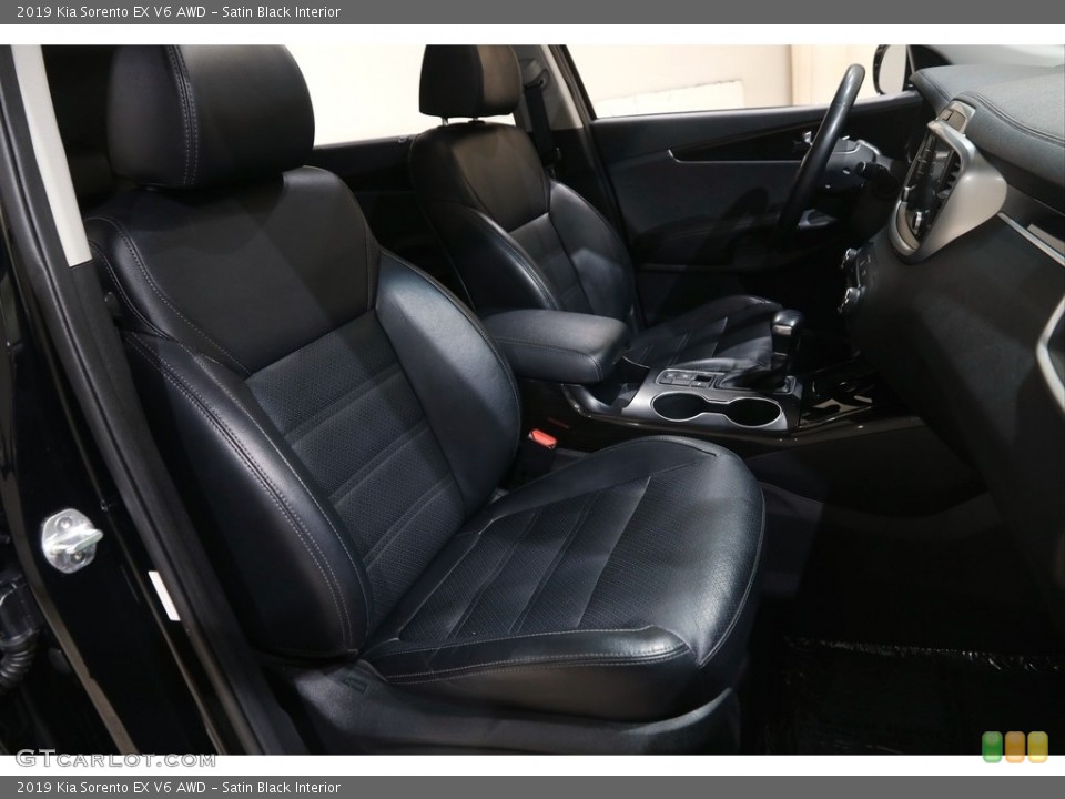 Satin Black Interior Front Seat for the 2019 Kia Sorento EX V6 AWD #145952447