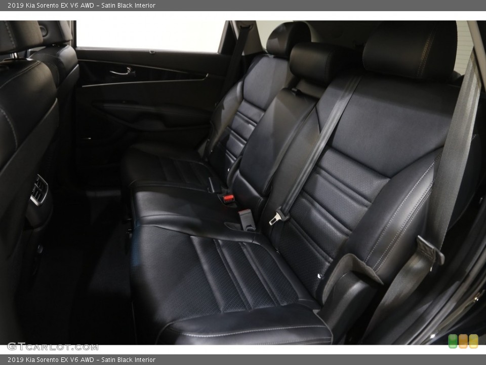 Satin Black Interior Rear Seat for the 2019 Kia Sorento EX V6 AWD #145952486