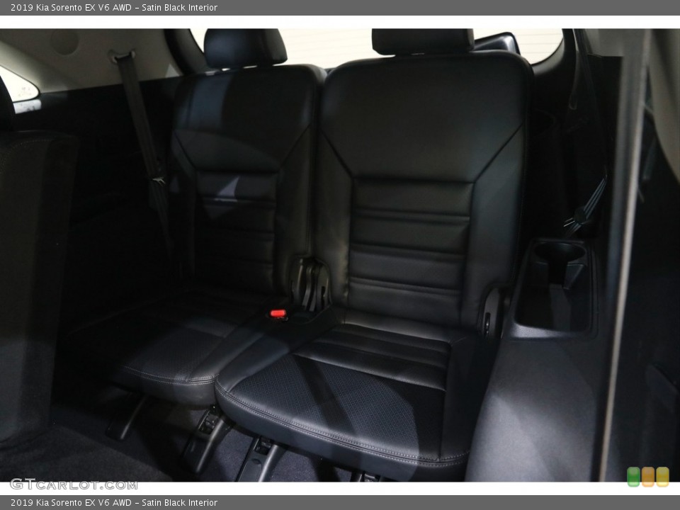 Satin Black Interior Rear Seat for the 2019 Kia Sorento EX V6 AWD #145952504