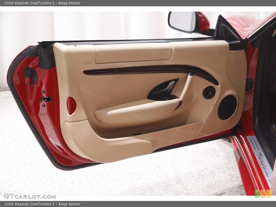 Beige Interior Door Panel for the 2009 Maserati GranTurismo S #145954004