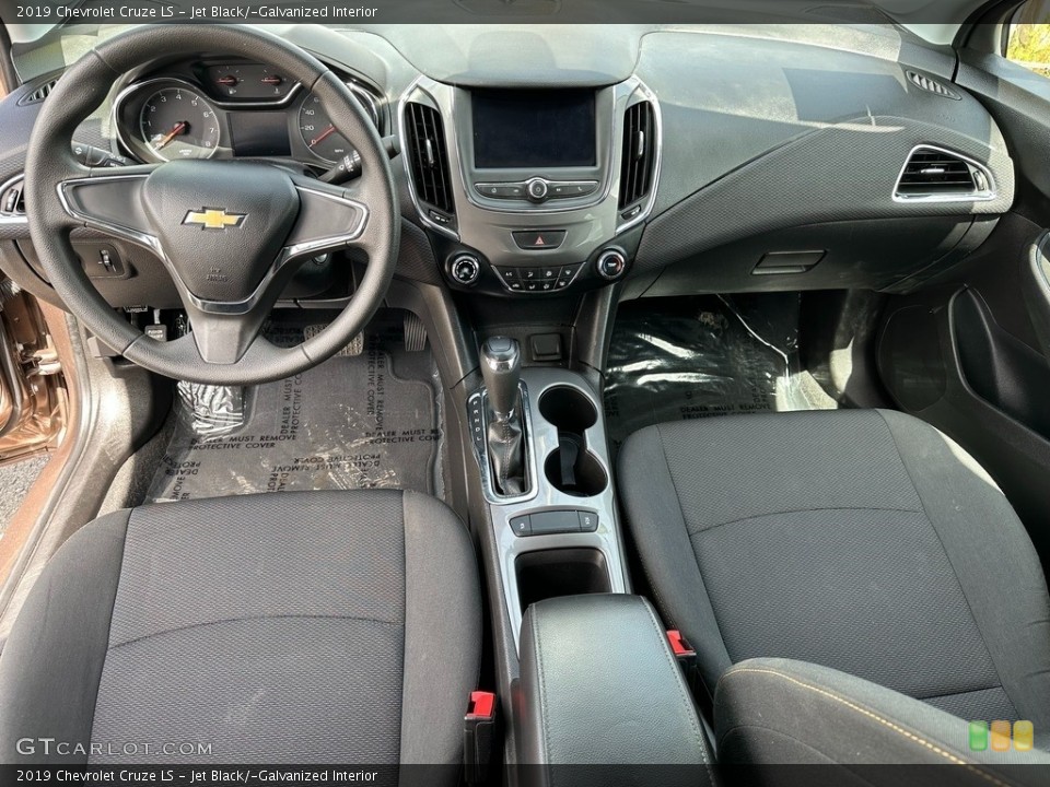 Jet Black/­Galvanized Interior Photo for the 2019 Chevrolet Cruze LS #145967542