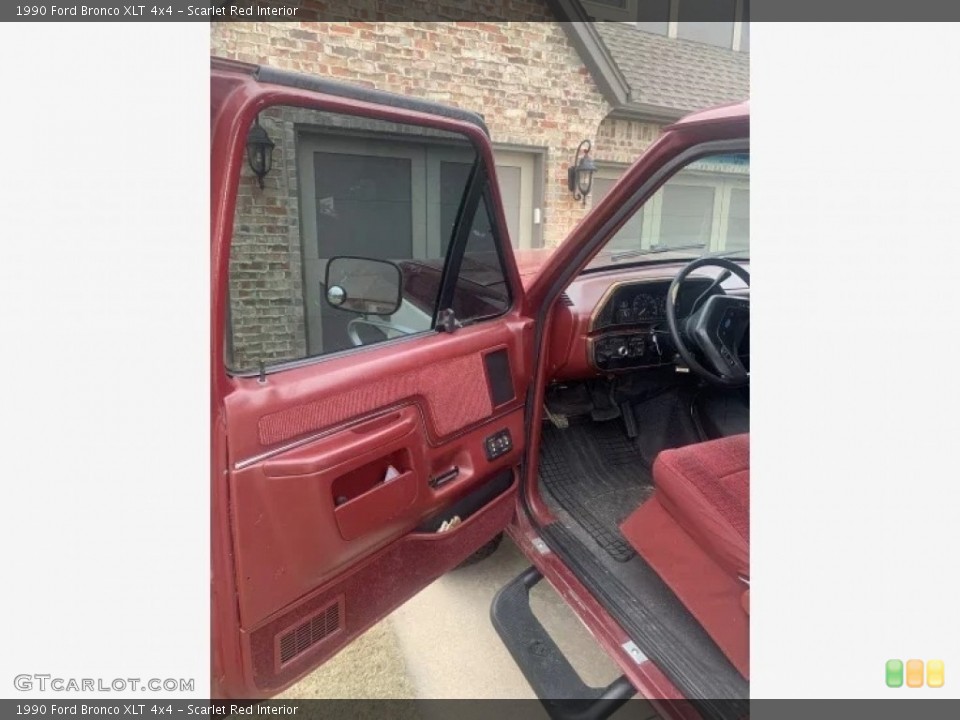 Scarlet Red Interior Photo for the 1990 Ford Bronco XLT 4x4 #145971506
