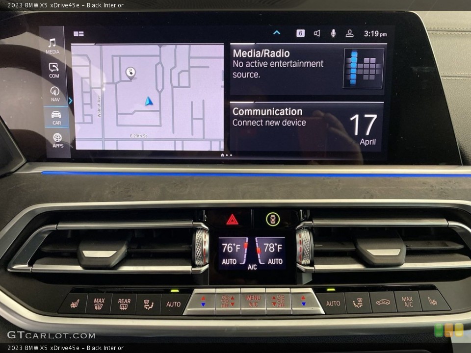 Black Interior Controls for the 2023 BMW X5 xDrive45e #145973654