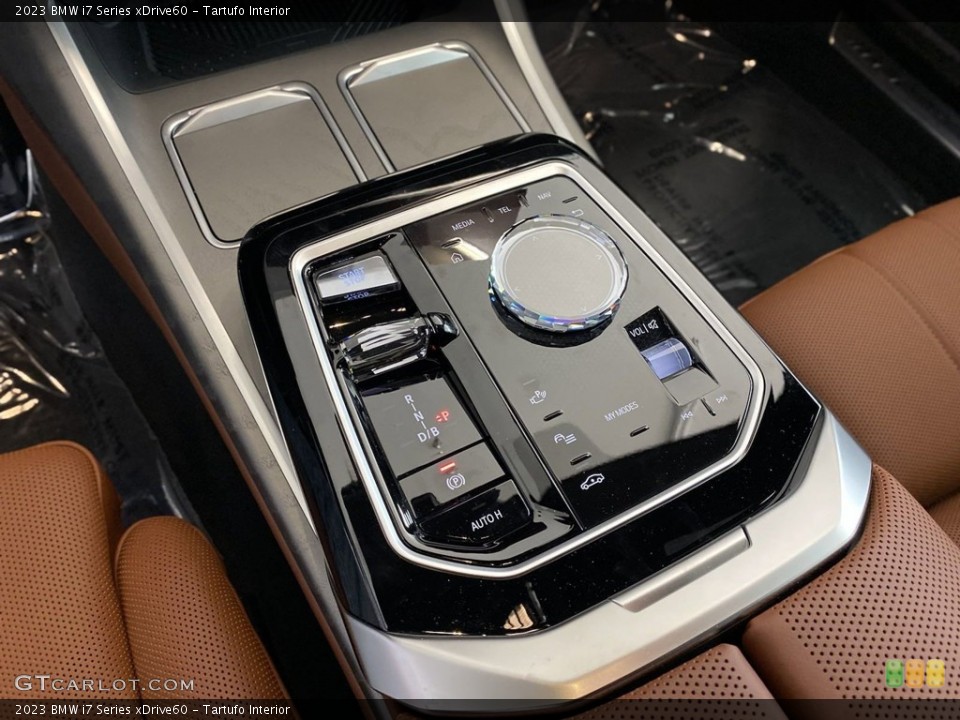 Tartufo Interior Controls for the 2023 BMW i7 Series xDrive60 #145975616
