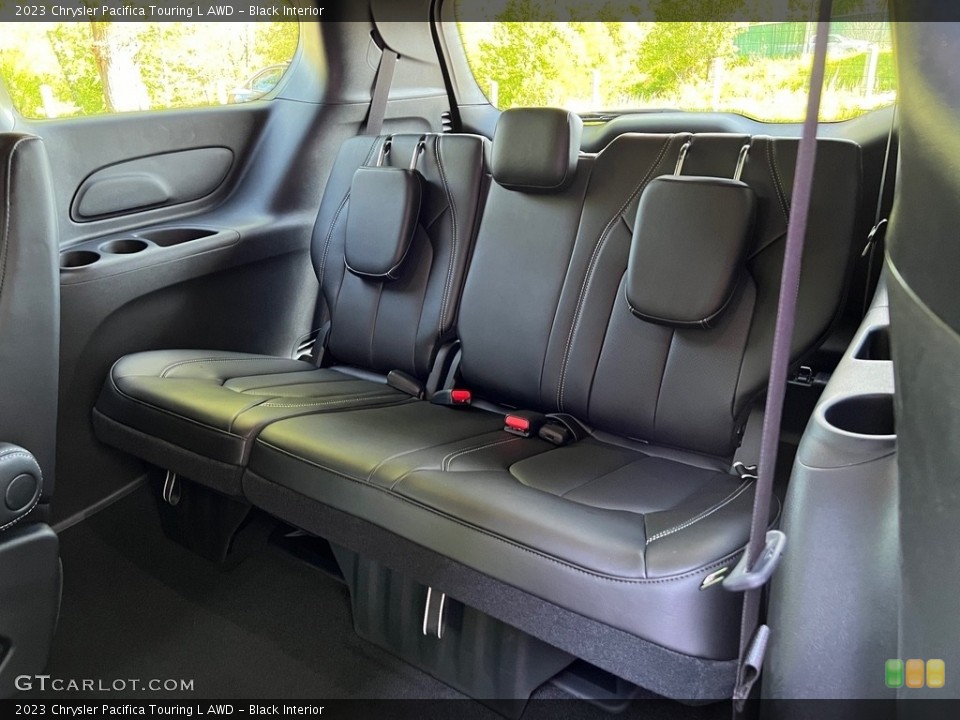 Black Interior Rear Seat for the 2023 Chrysler Pacifica Touring L AWD #145975748