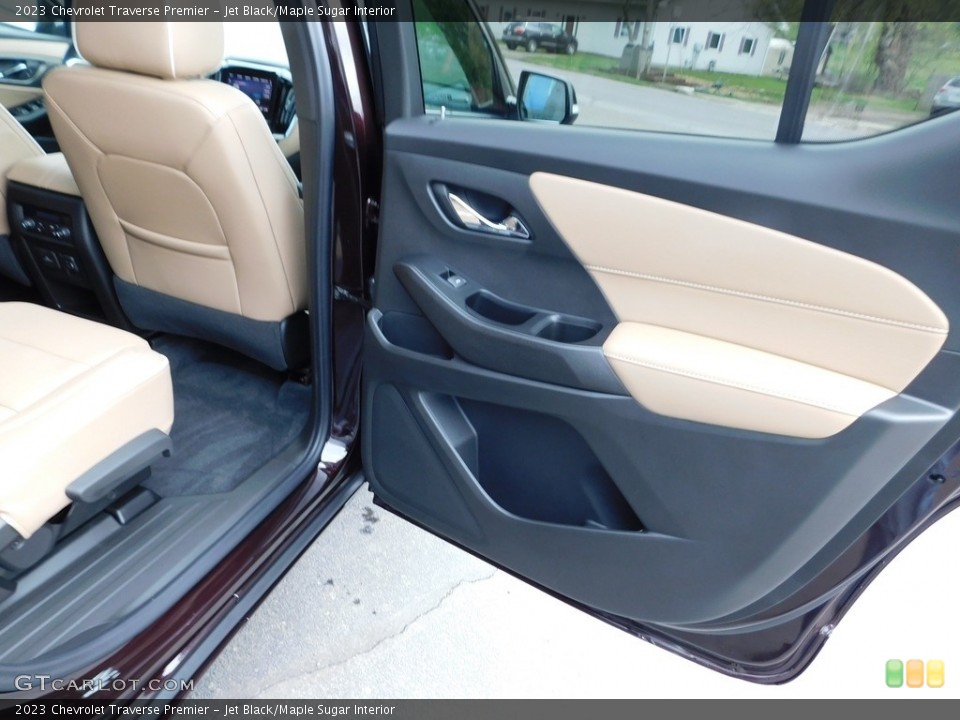Jet Black/Maple Sugar Interior Door Panel for the 2023 Chevrolet Traverse Premier #145977257