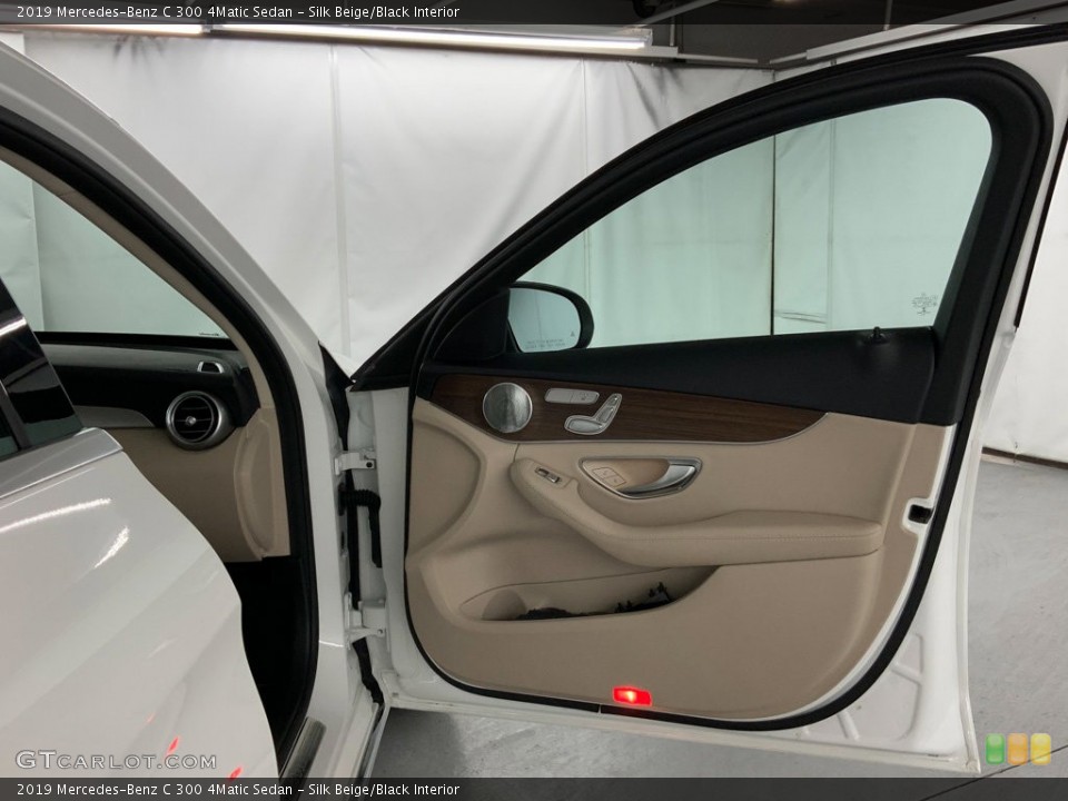 Silk Beige/Black Interior Door Panel for the 2019 Mercedes-Benz C 300 4Matic Sedan #145994055