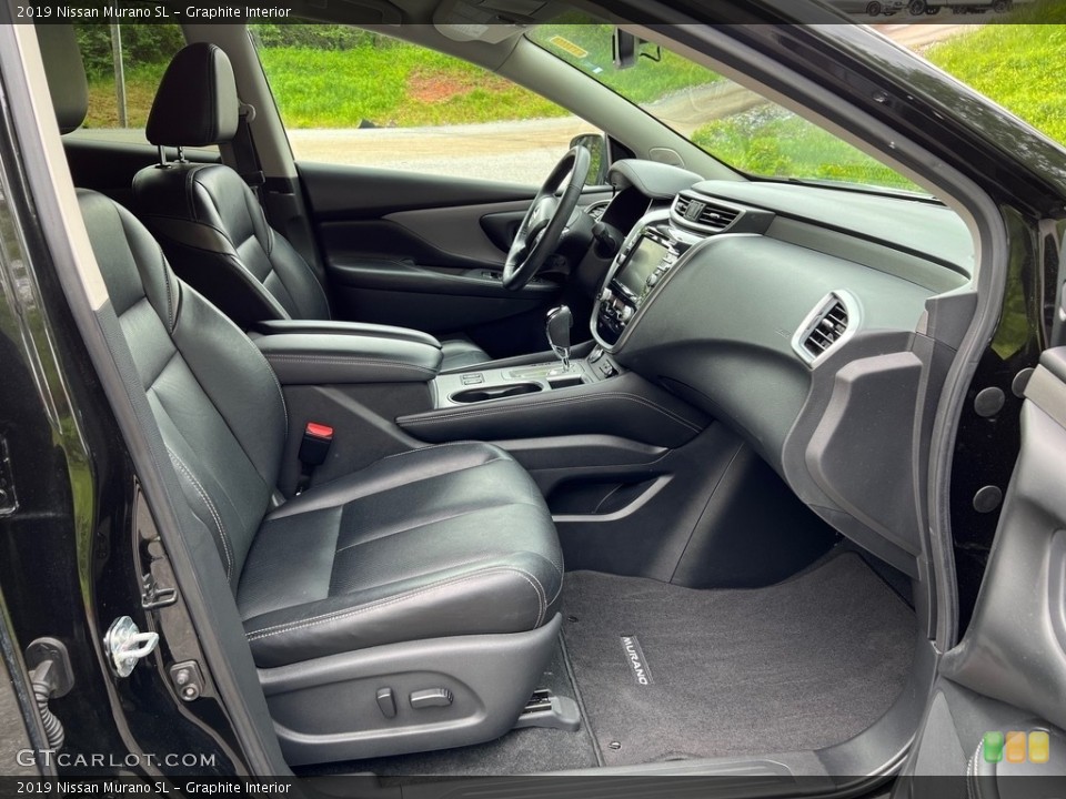 Graphite Interior Photo for the 2019 Nissan Murano SL #145997147