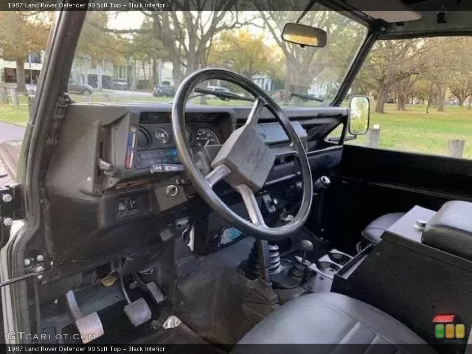 Black Interior Photo for the 1987 Land Rover Defender 90 Soft Top #145997729