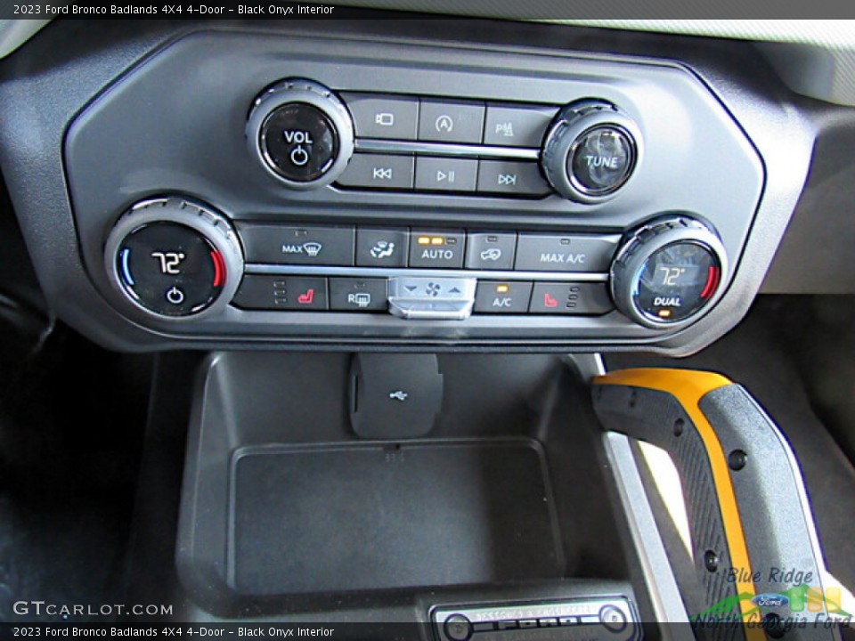 Black Onyx Interior Controls for the 2023 Ford Bronco Badlands 4X4 4-Door #145998632