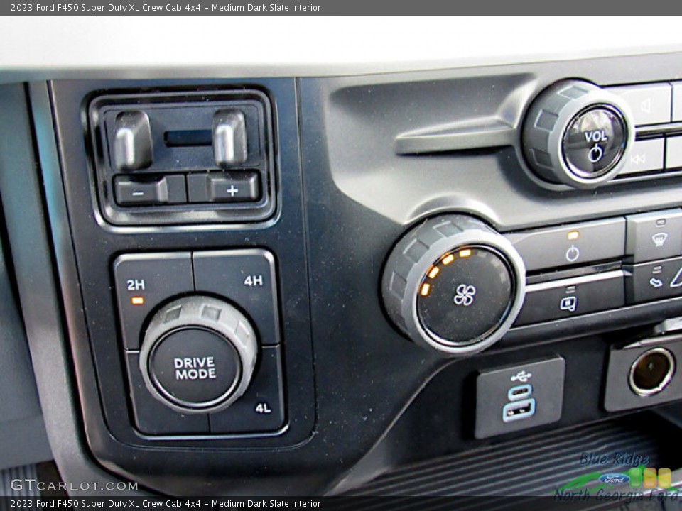 Medium Dark Slate Interior Controls for the 2023 Ford F450 Super Duty XL Crew Cab 4x4 #145999091