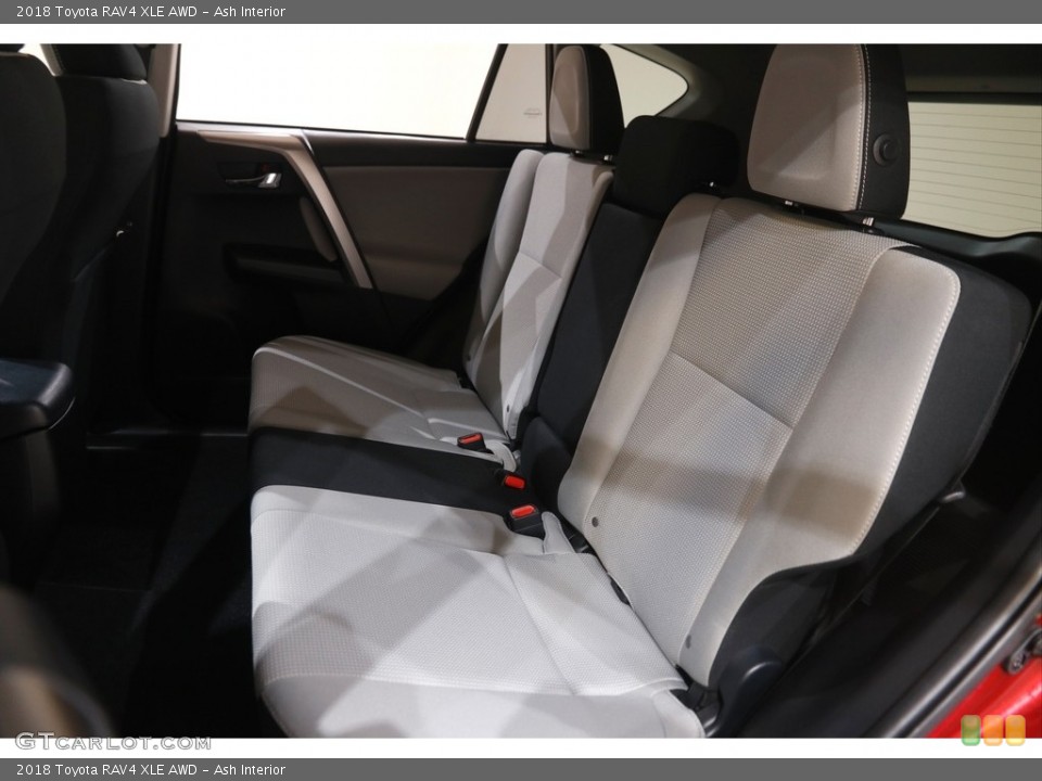 Ash Interior Rear Seat for the 2018 Toyota RAV4 XLE AWD #146003188