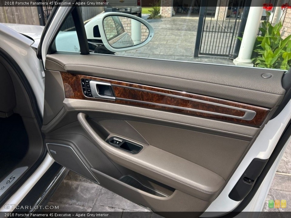 Agate Grey Interior Door Panel for the 2018 Porsche Panamera 4S Executive #146006818