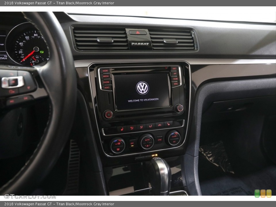 Titan Black/Moonrock Gray Interior Controls for the 2018 Volkswagen Passat GT #146044346