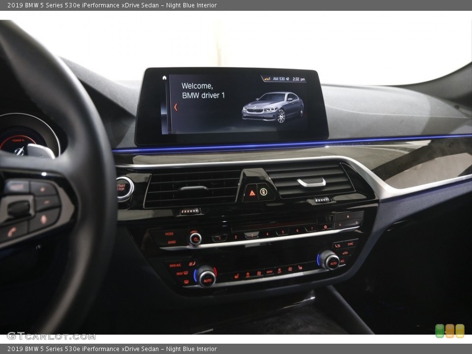 Night Blue Interior Dashboard for the 2019 BMW 5 Series 530e iPerformance xDrive Sedan #146050530