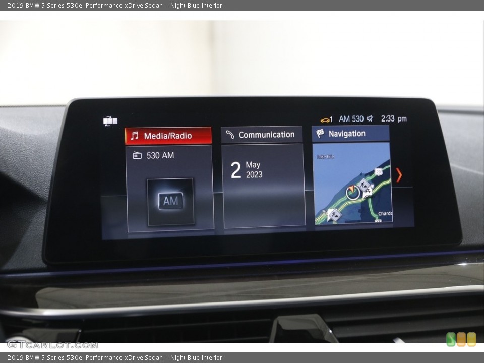 Night Blue Interior Controls for the 2019 BMW 5 Series 530e iPerformance xDrive Sedan #146050551